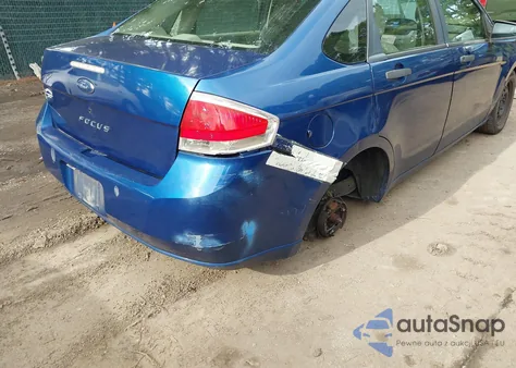 2008 Ford Focus S z USA, uszkodzony, nr VIN 1FAHP34NX8W255744